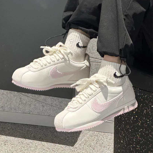 耐克/Nike Cortez 白粉低帮运动休闲舒适百搭跑步鞋 HV6012-161