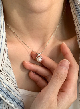 S925纯银轻奢小众淡水珍珠项链女时尚ins闪锆交叉线条锁骨链