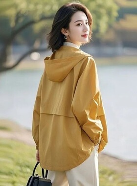 2026年春季新款百搭洋气独特超好看小众慵懒风设计感黄色外套女装