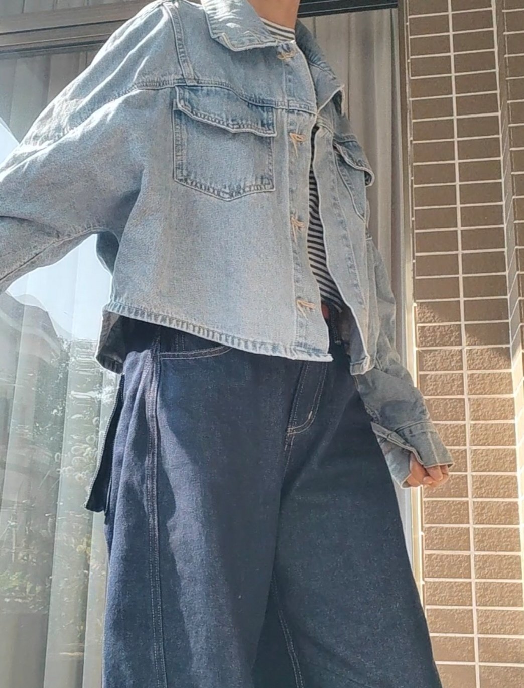 样板女牛仔短外套洗水做旧浅蓝衬衣款宽松春秋夹克