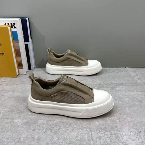 男鞋2026春夏新款轻便厚底低帮透气板鞋男时尚潮流百搭休闲小白鞋