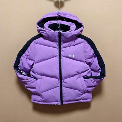安德玛女童冬季短款羽绒服