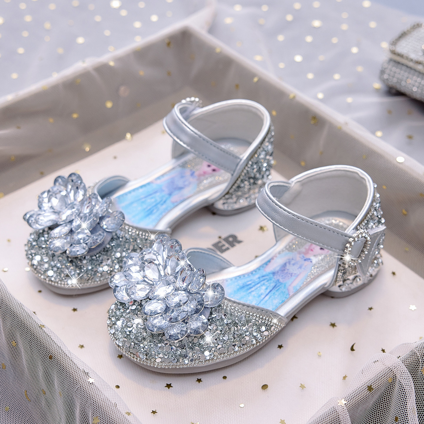 女童高跟鞋小女孩凉鞋3到6岁水晶鞋2026夏季新款包头儿童公主鞋子