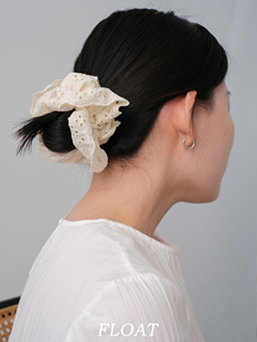 赵露思同款 小众蕾丝奶白镂空花边双层大肠发圈复古发绳发饰女 法式