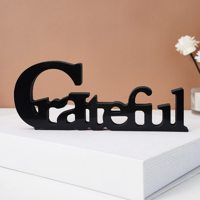 简约立体黑色雪弗板材质字母Grateful装饰节日庆典家居桌面装饰摆