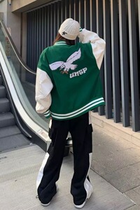 绿色棒球服男女街头PU袖子拼接夹克字母刺绣毛呢外套102B-W172P78图片