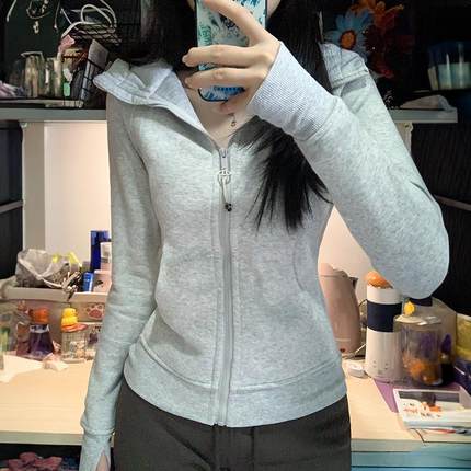 修身连帽卫衣灰色外套女秋冬季瑜伽运动拉链上衣加绒加厚短款开衫