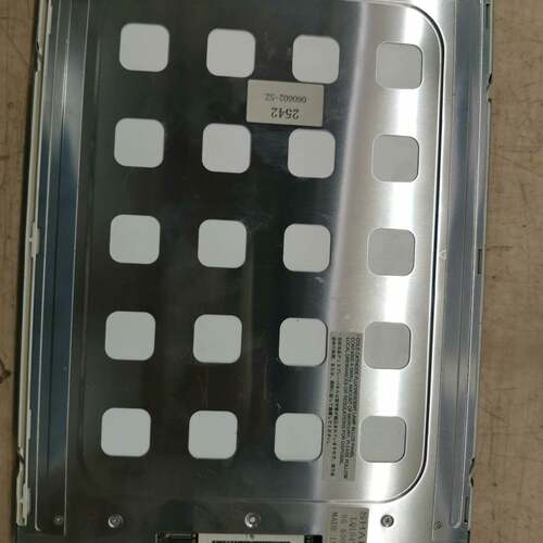 可维修屏幕3块，LQ104V1GG21 LT08447A-15 三