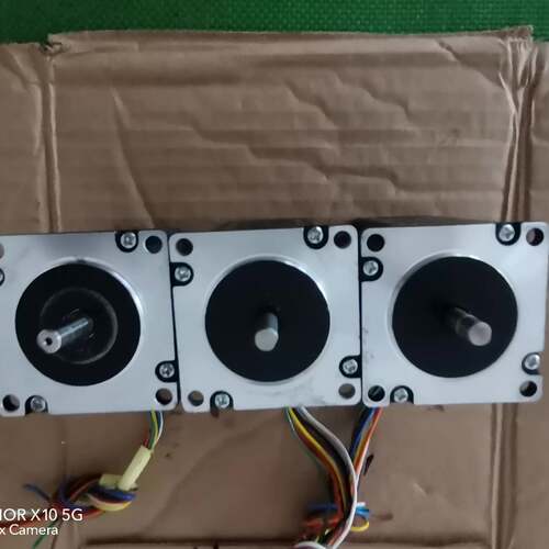 可议价步进电机57HS13，长77mm，实物拍照，成色一般，包