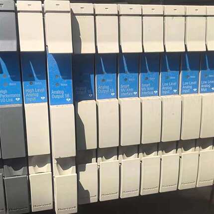 可维修卡件   已不带底板    有量需要什么型