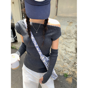 黄峥韩系早秋穿搭斜领露肩设计感配袖 毛衣女530052 套针织上衣修身