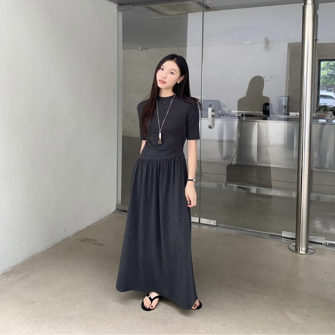 欧货女装圆领长袖连衣裙