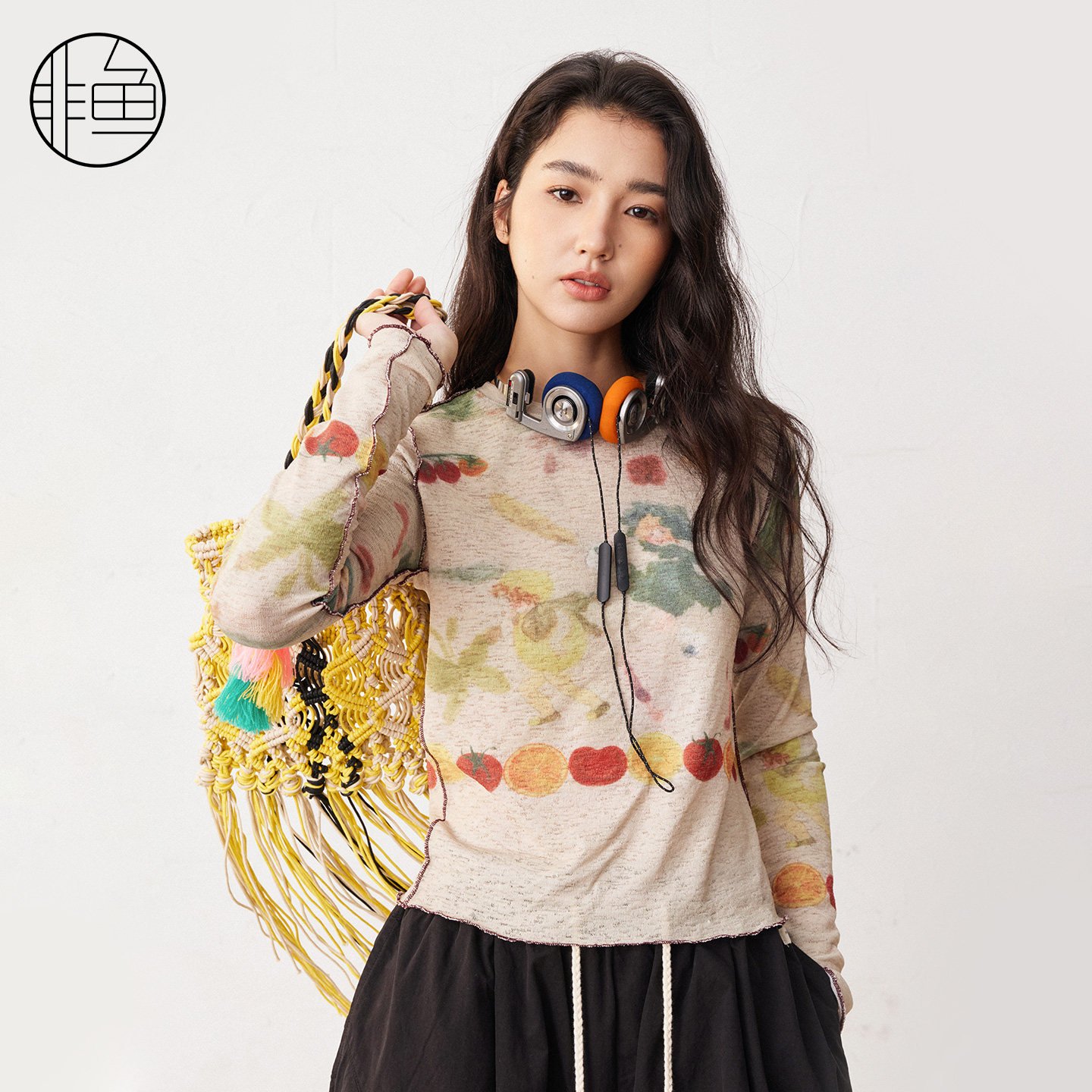 非鱼春季艺术感印花长袖T恤女