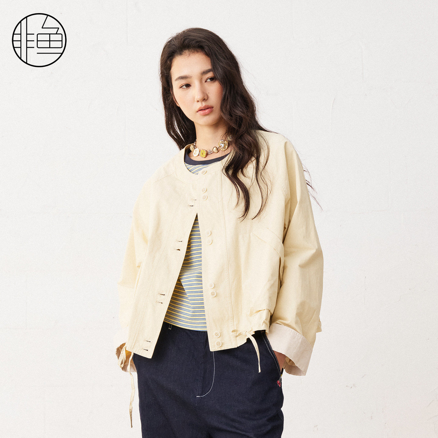非鱼女装春季抽绳显瘦短外套