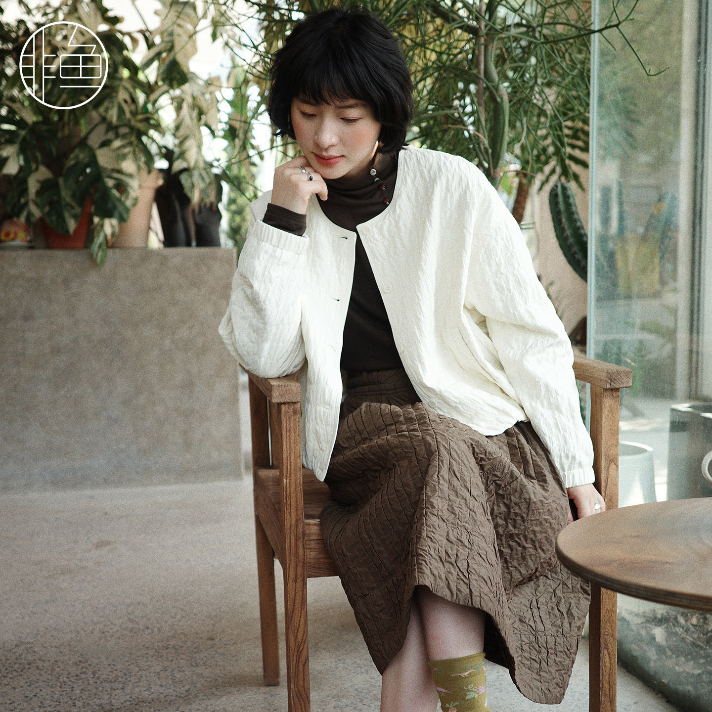 2025秋季新款压褶肌理感外套