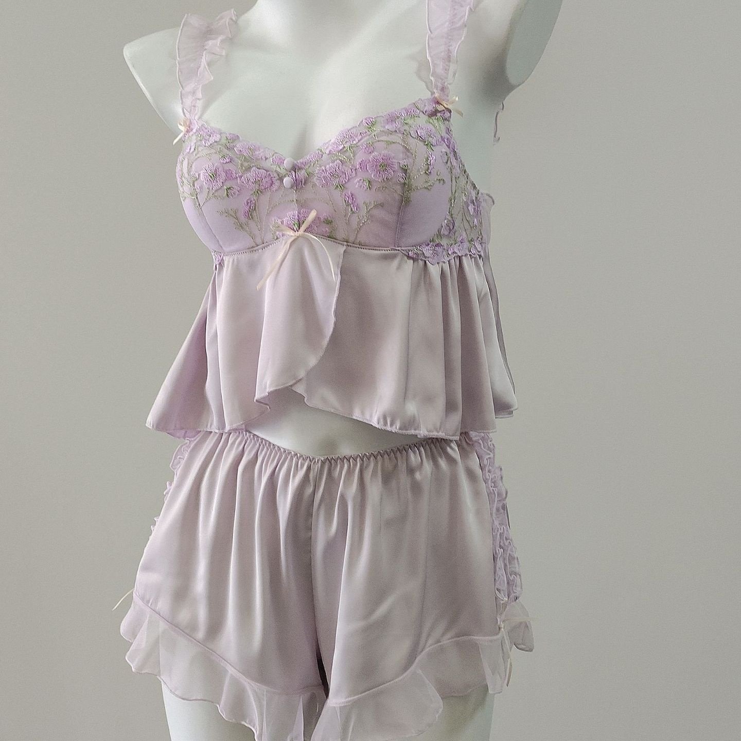 2025法式宫廷风冰丝吊带睡衣自带胸垫小性感显瘦蕾丝家居套装