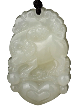 和田玉吊坠吉祥物型饰品生肖牛