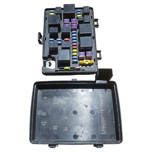 适用青年莲花L3室外前机舱保险丝盒继电器盒上盖总成 CC4011100N