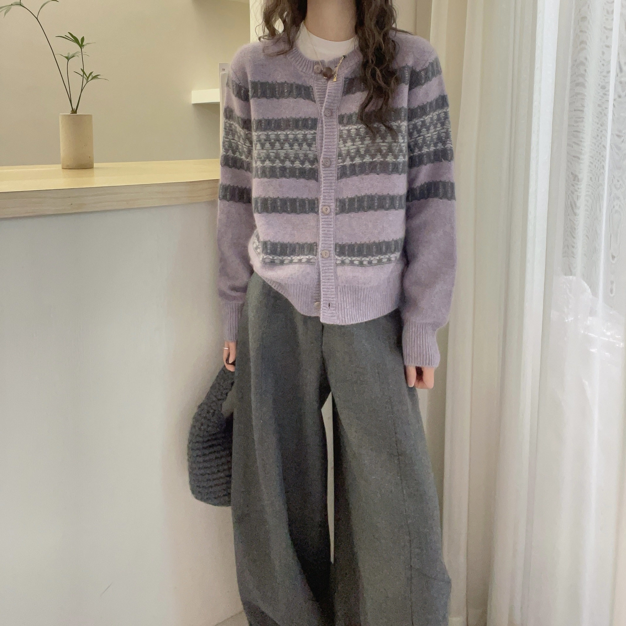 欧洲站2025冬装新款复古菱格提花羊绒针织开衫女紫色羊毛毛衣外套