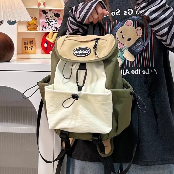 旅行户外双肩包女轻便登山包爬山小号背包徒步骑行运动书包春游包