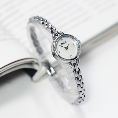 贝母小香风手链手表小众轻奢防水