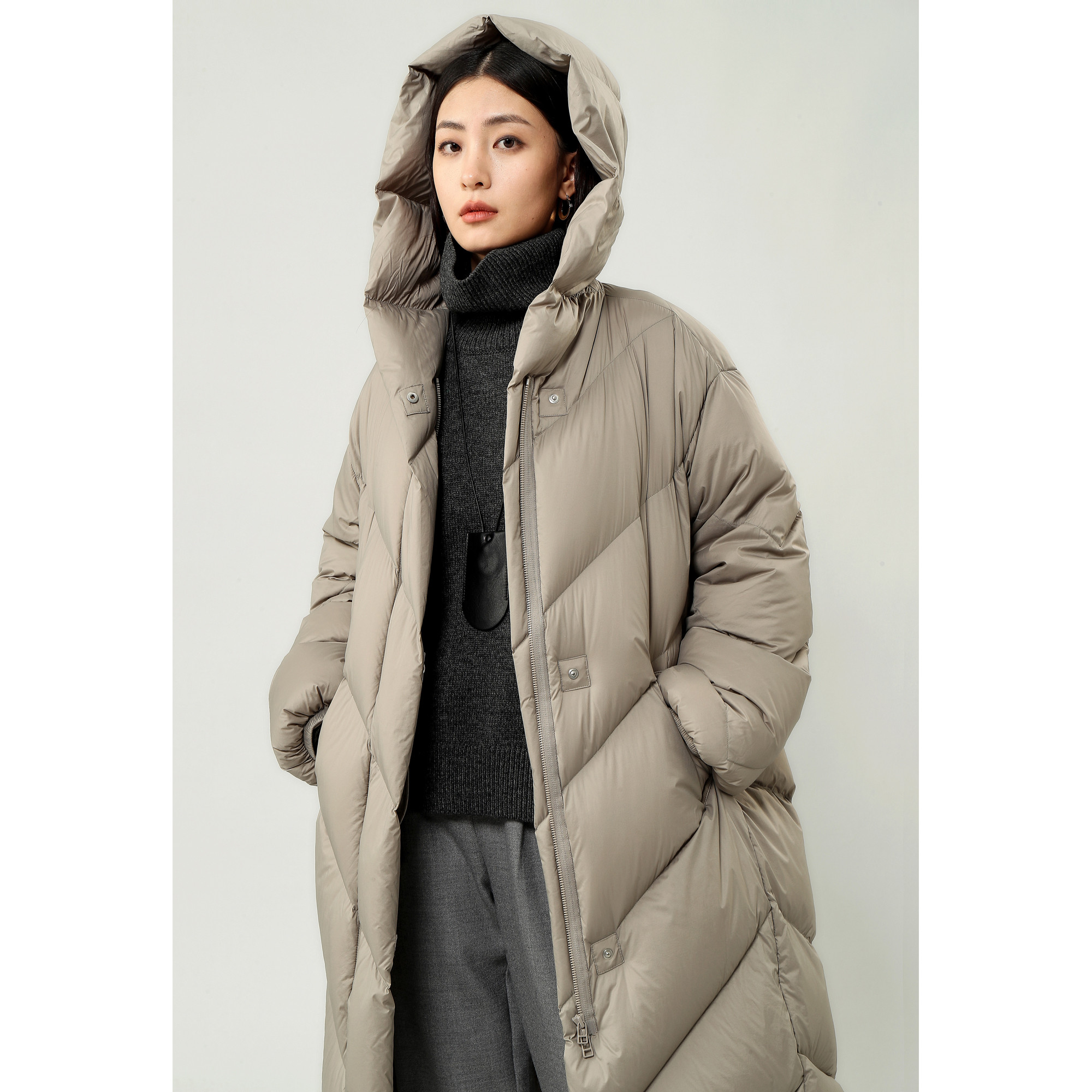 FANLE STUDIOS进口稀缺霍尔多巴吉95白鹅绒连帽超轻无胆羽绒服女