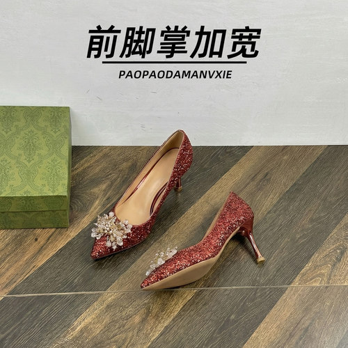 前脚掌加宽大码女鞋41到42婚鞋秀禾服法式细跟中式红色高跟鞋