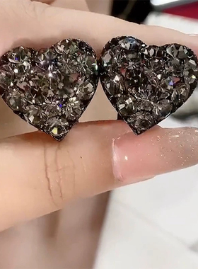 2024年新款气质灰色水晶爱心耳环法式轻奢个性百搭显脸瘦时尚耳饰