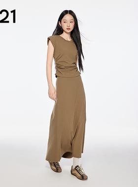 A21女装军绿色时尚套装2025夏季新款简约圆领T恤A字半身裙两件套