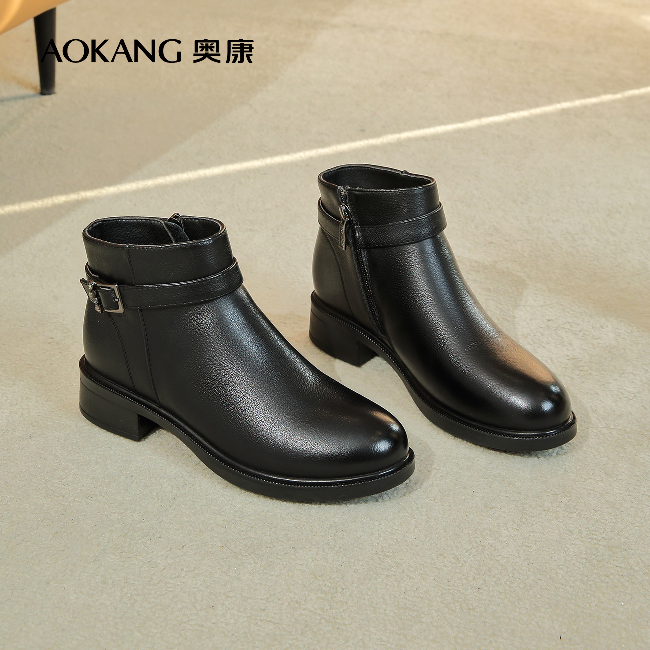 奥康秋冬季牛皮坡跟女鞋靴子加绒