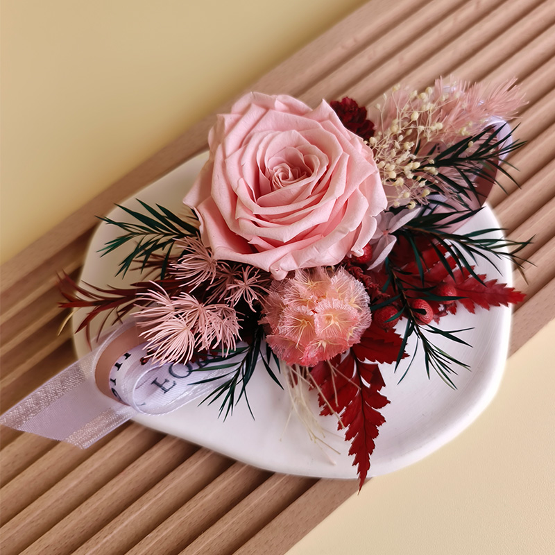 兔某人婚礼手腕花胸花永生玫瑰