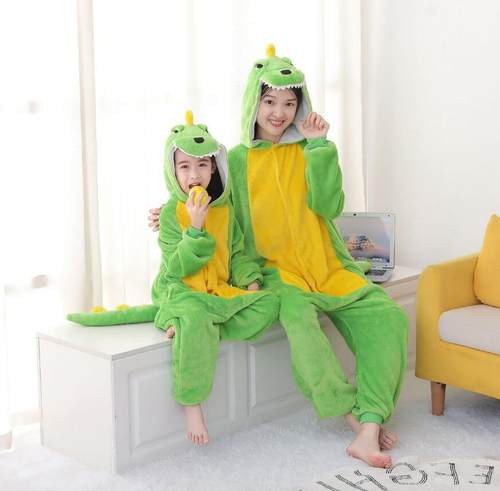 亲子装法兰绒卡通动漫男女工厂