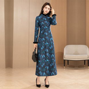 2025秋冬季新款加绒加厚国风改良连衣裙长袖女妈妈新中式高级长裙