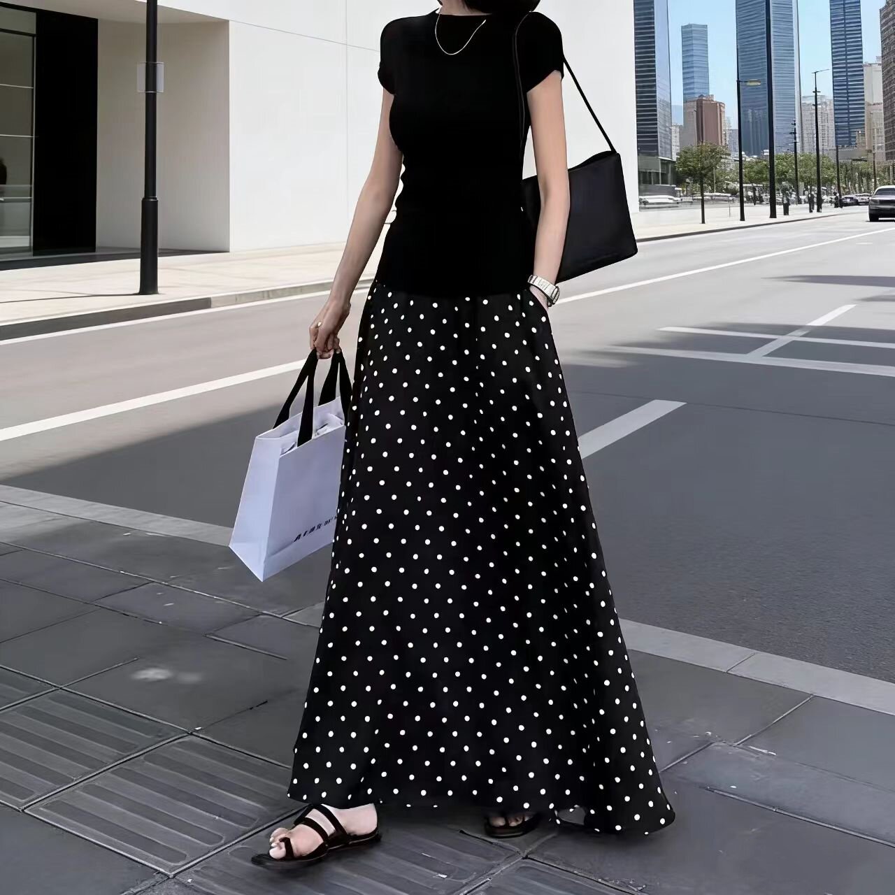 春夏复古波点A字半身裙女
