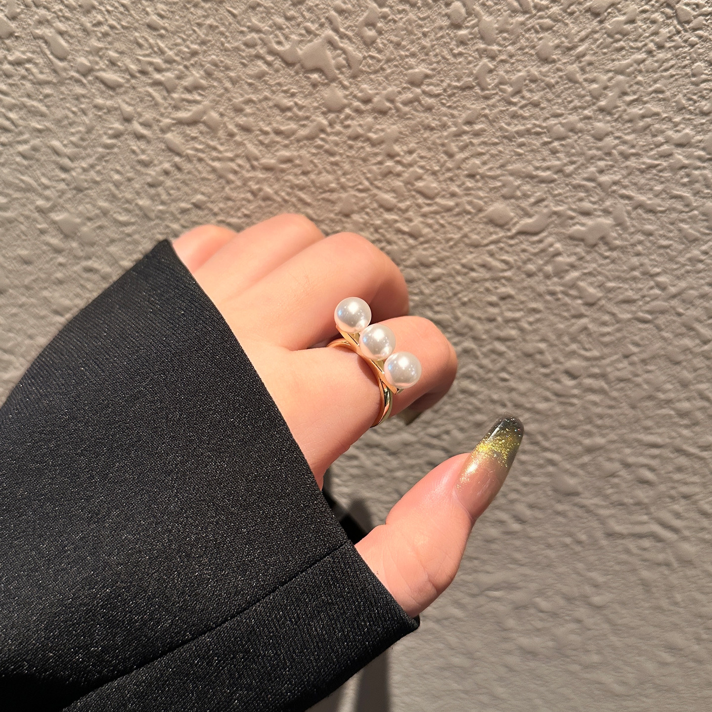 法式优雅三颗珍珠平衡木戒指