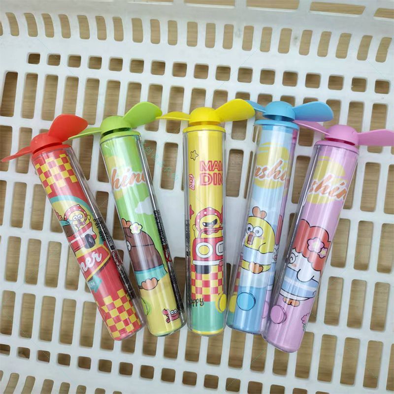 名创优品墩墩鸡竹蜻蜓风扇