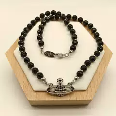 Single-Layer Black Crystal Bead Clavicle Necklace Saturn Necklace