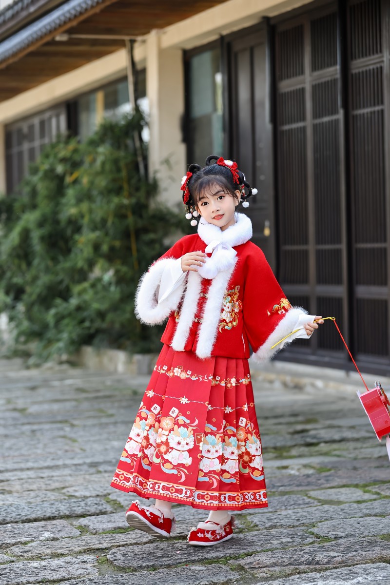 女童汉服冬季古装拜年服冬天加厚儿童唐装中国风女孩马面裙过年服