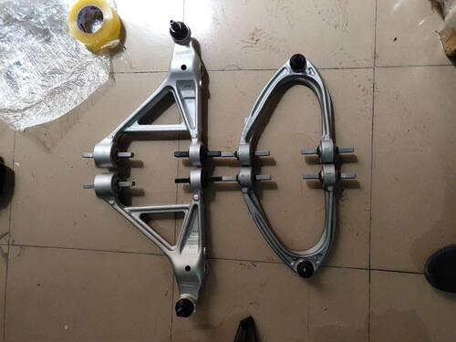 上下摆臂摆臂Ferrari/法拉利