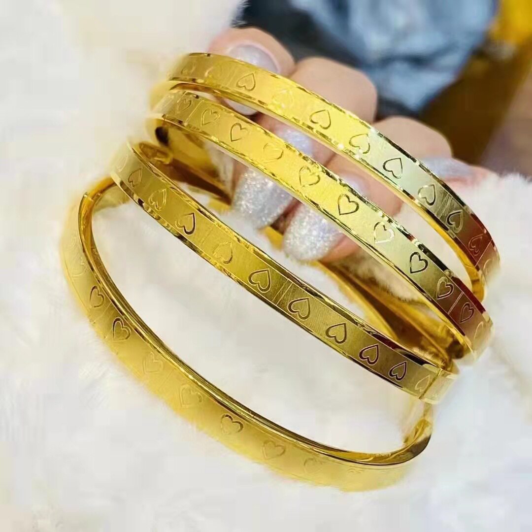 越南沙金6N爱心卡扣手镯铜镀金女