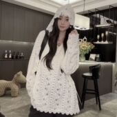 纯色蕾丝勾花连帽上衣ZZ1184 新款 欧韩穿搭 蕾丝绮梦 华丽微微