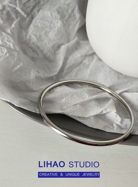 LIHAO百搭素圈钛钢不掉色手镯女INS潮复古小众设计简约学生手环男