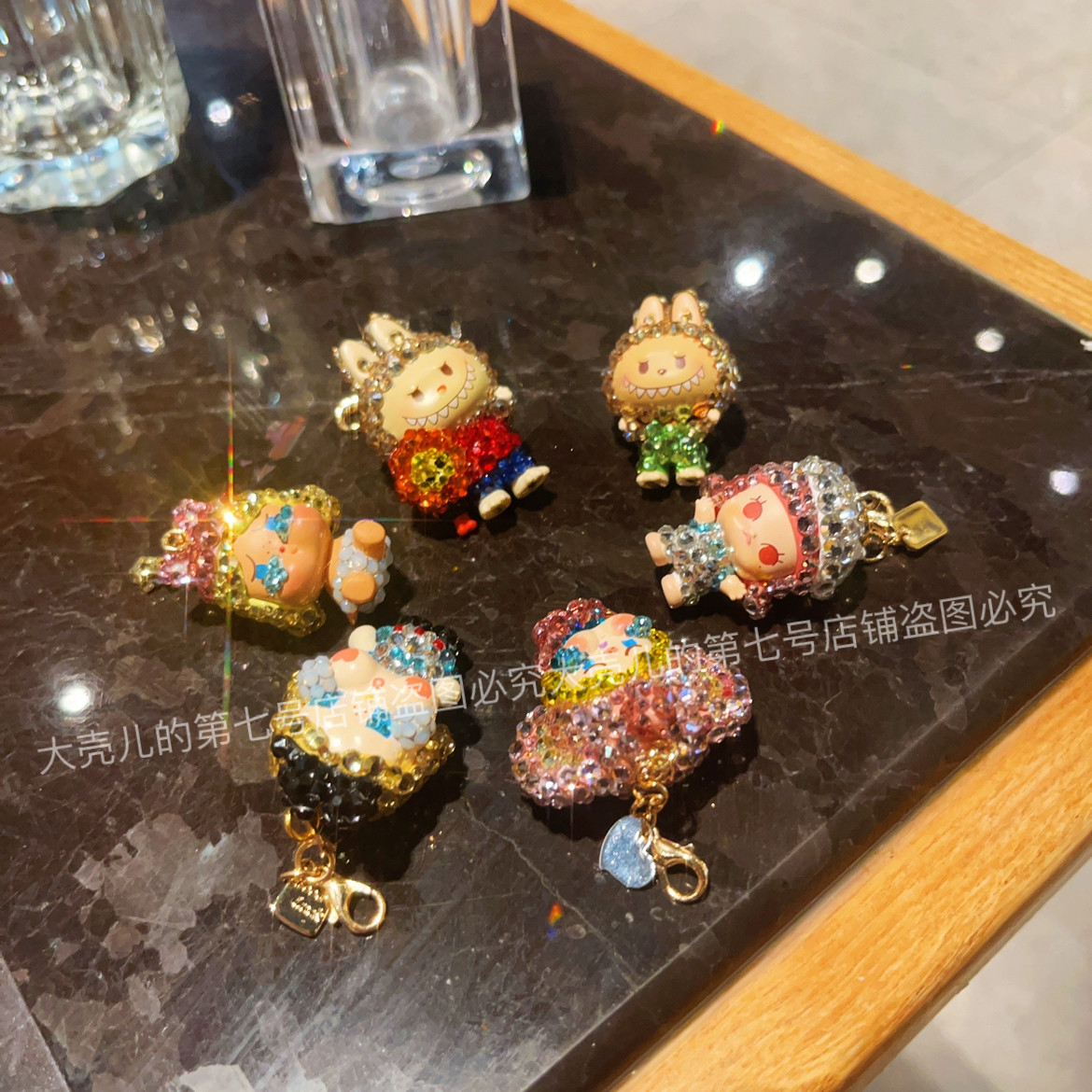 可爱翻包萌粒小哭娃卡通钥匙扣挂件手帐拉链扣水钻吊坠车饰车挂件