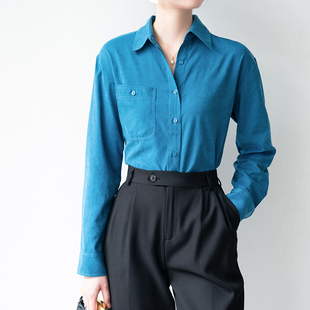 多巴胺色系穿搭柔丝绒衬衫女25秋冬氛围感通勤内搭叠穿磨毛衬衣女