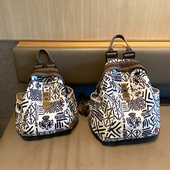 香港正品 潮牌南韩丝轻便大容量双肩包女时尚 背包小众休闲旅行书包