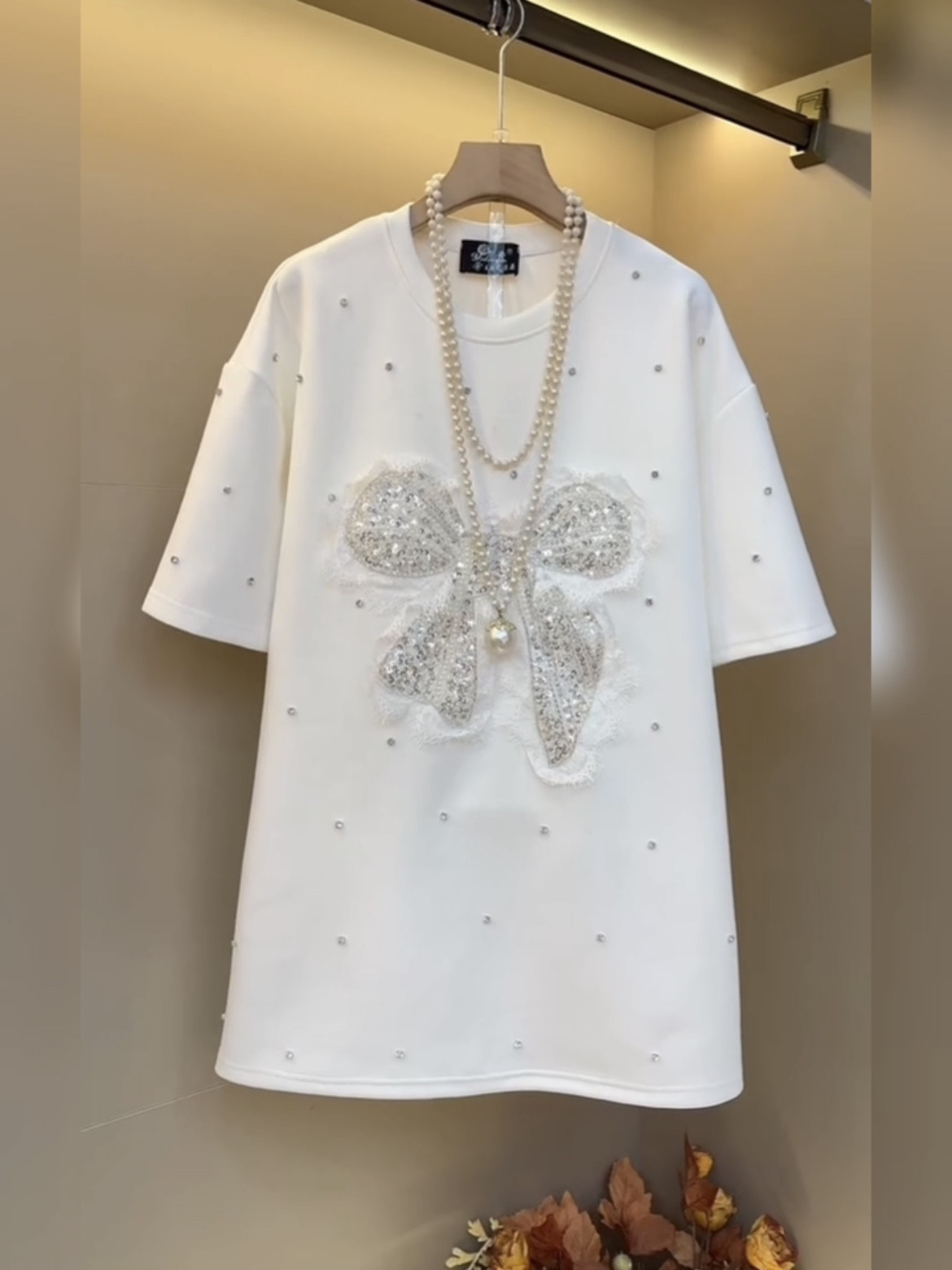 秋冬大码女装重工蝴蝶烫钻短袖T恤女新款简约时尚圆领宽松遮肉潮,女装/女士精品,常规大码外套,淘宝优惠券,粉丝福利购,淘宝优惠卷