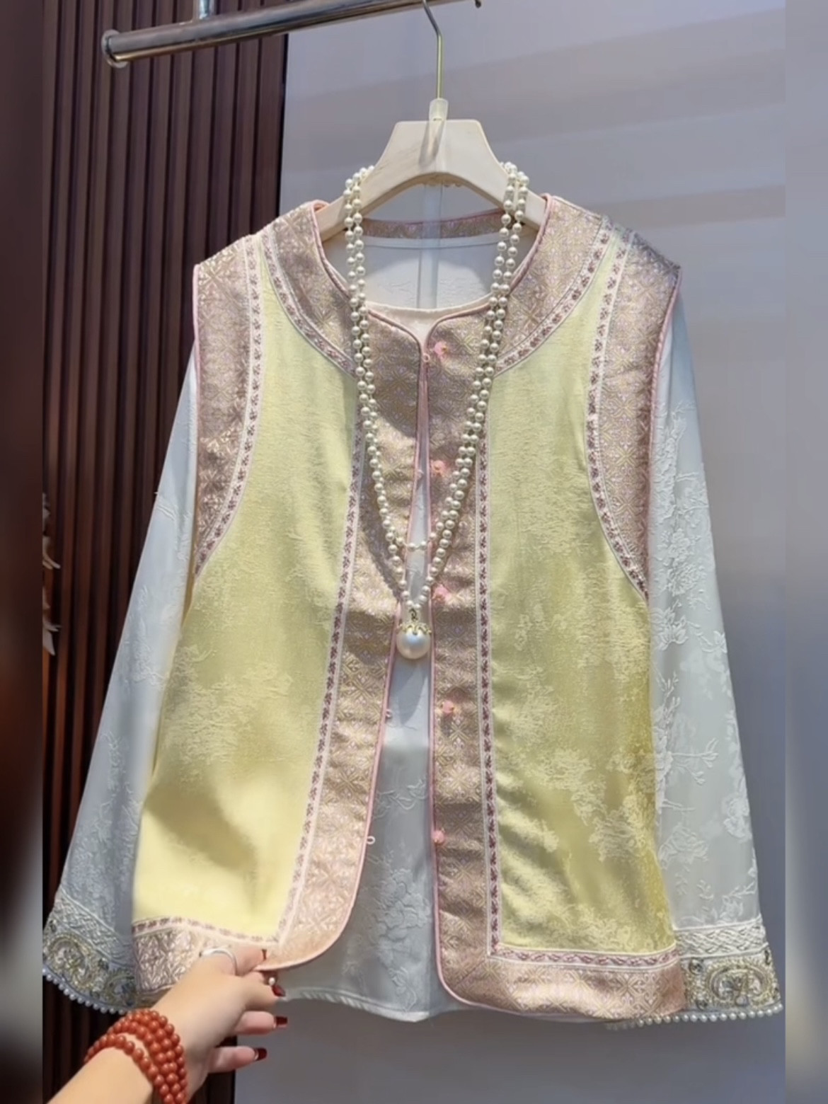 秋冬大码重工刺绣加厚国风打底衫马夹套装显瘦洋气减龄上衣内搭潮,女装/女士精品,大码套装,淘宝优惠券,粉丝福利购,淘宝优惠卷