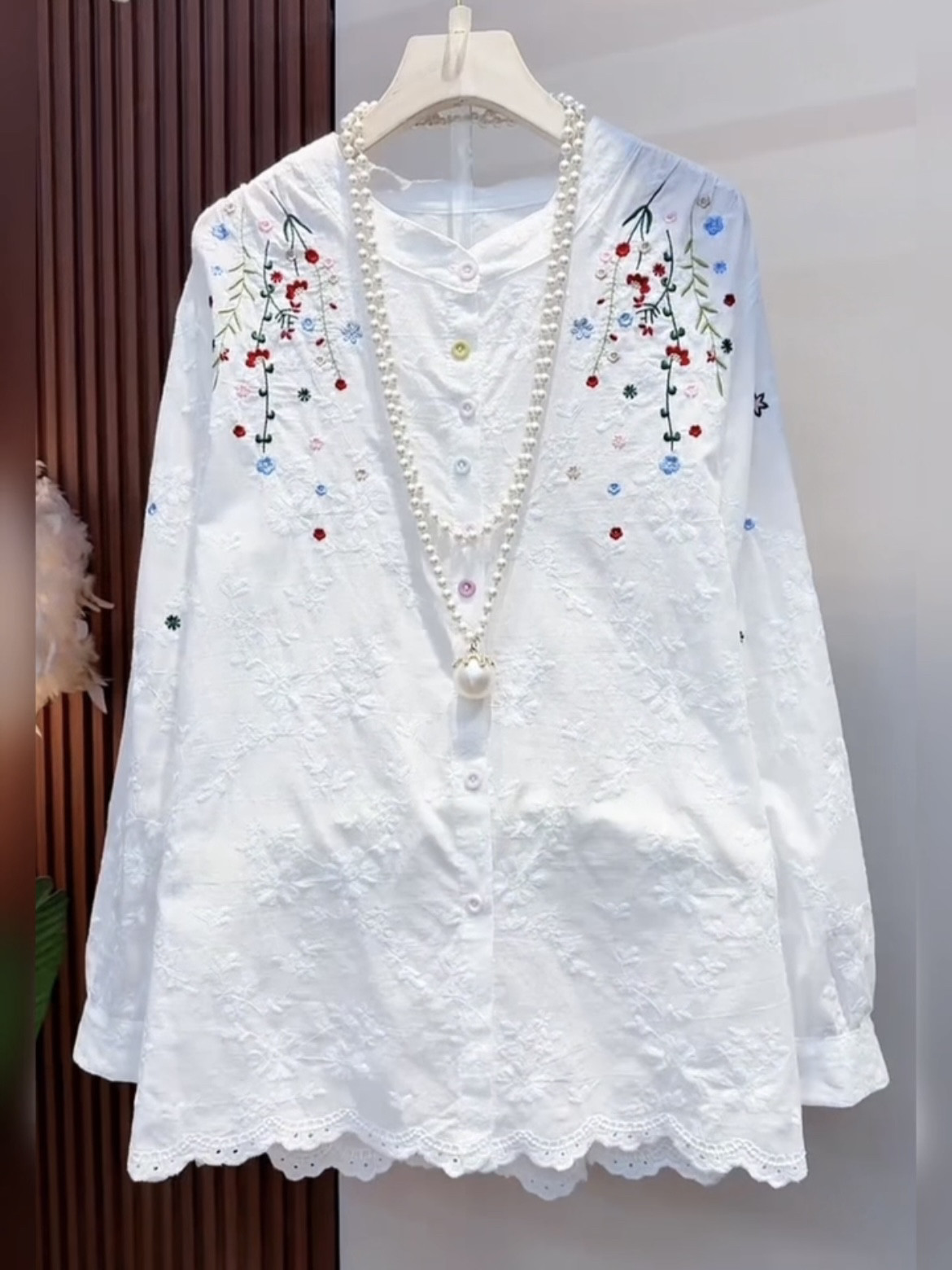 春夏大码纯棉刺绣长袖衬衫彩色扣子绣花简约上衣洋气减龄遮肉内搭,女装/女士精品,常规大码外套,淘宝优惠券,粉丝福利购,淘宝优惠卷