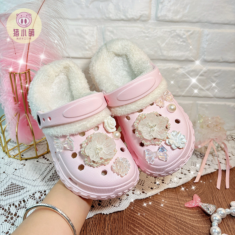 新款粉色花朵珍珠加绒洞洞鞋女童儿童棉拖鞋室内家居2025新款可爱