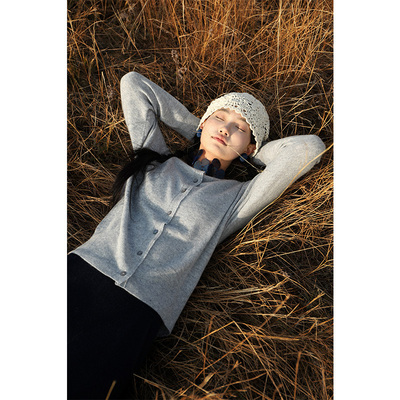 【一朵云】云栖橪纯羊绒圆领开衫 简约手工剪边打底上衣内蒙直发